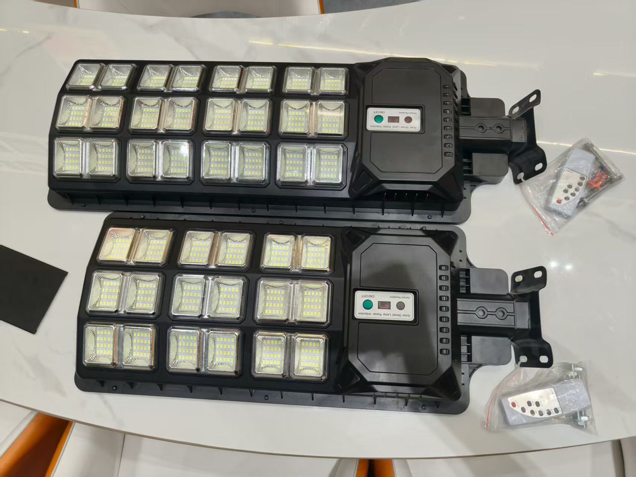SUPER BRIGHT SOLAR LIGHT